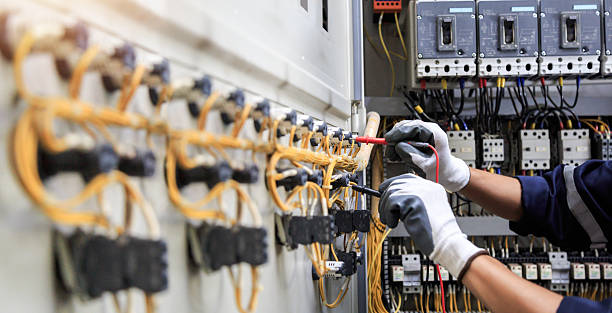 Professional Electrician technician working in Poolesville, MD